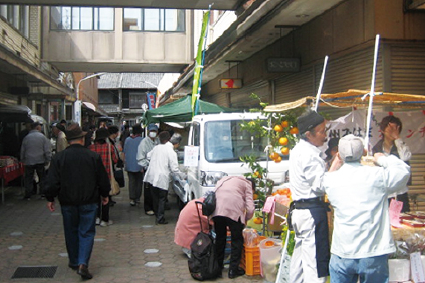 松阪えきまえ楽市・べるたうん楽座